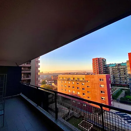 Triumph Tower Politecnico Apartment *